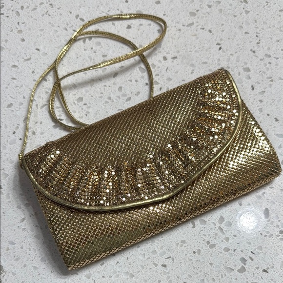 Whiting and Davis Gold Mesh evening bag shoulder strap EUC event formal metallic - Picture 1 of 7